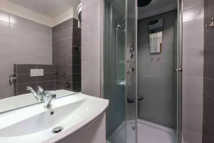 Pronájem bytu 2+kk, Praha - Kobylisy, Mirovická, 39 m2