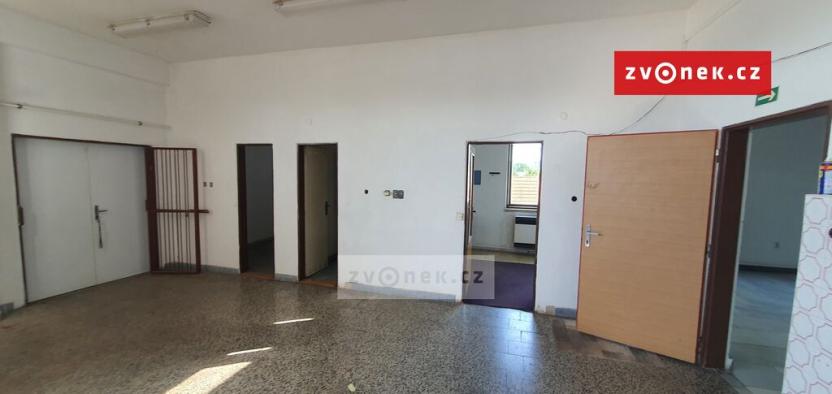 Pronájem obchodního prostoru, Spytihněv, 442 m2