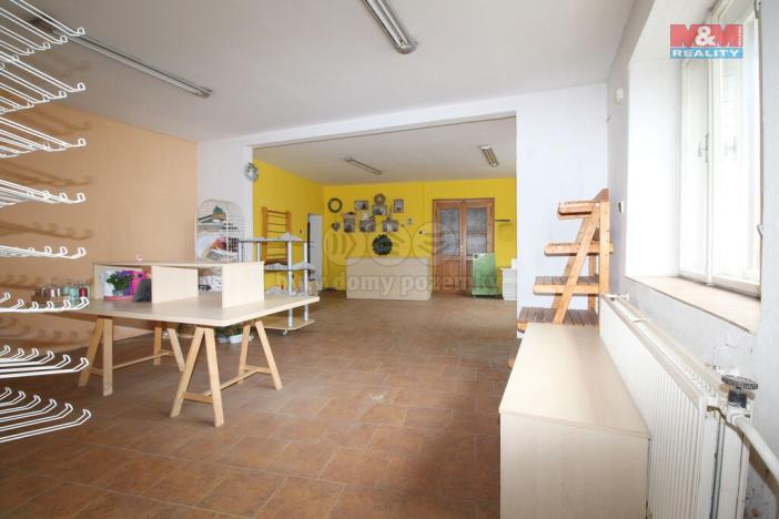 Prodej obchodního prostoru, Sezemice, Masarykova, 85 m2