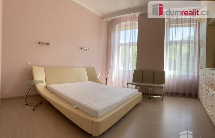 Prodej bytu 2+1, Mariánské Lázně, Hlavní třída, 102 m2