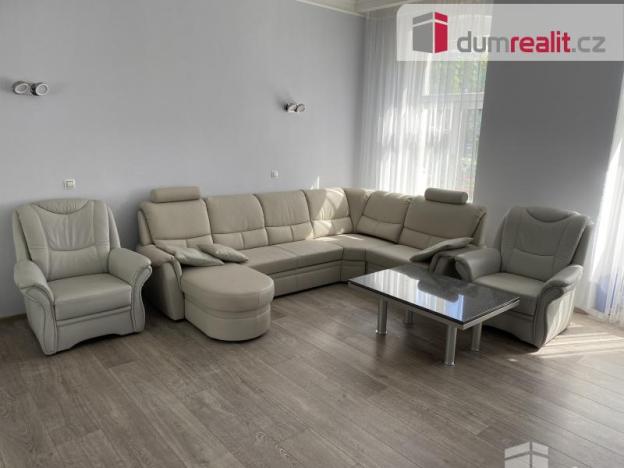 Prodej bytu 2+1, Mariánské Lázně, Hlavní třída, 102 m2