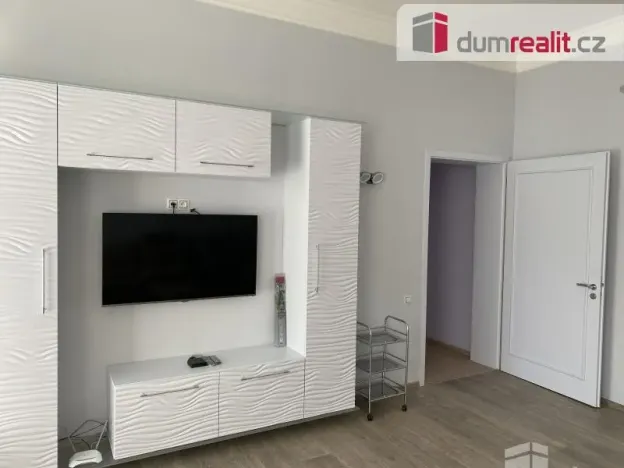 Prodej bytu 2+1, Mariánské Lázně, Hlavní třída, 102 m2