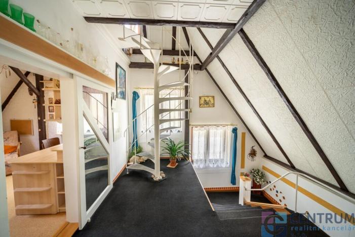 Prodej rodinného domu, Lučany nad Nisou, 300 m2