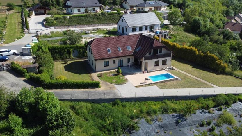 Prodej rodinného domu, Zaječice, 324 m2