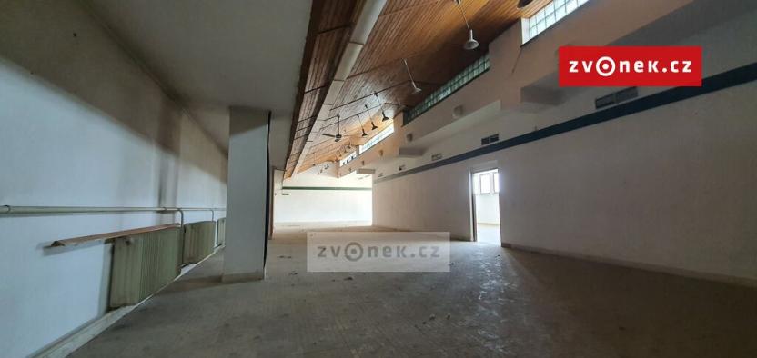 Pronájem obchodního prostoru, Hluk, 365 m2