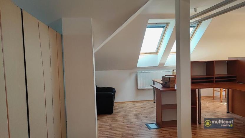 Pronájem kanceláře, Vyškov - Vyškov-Město, 9. května, 118 m2