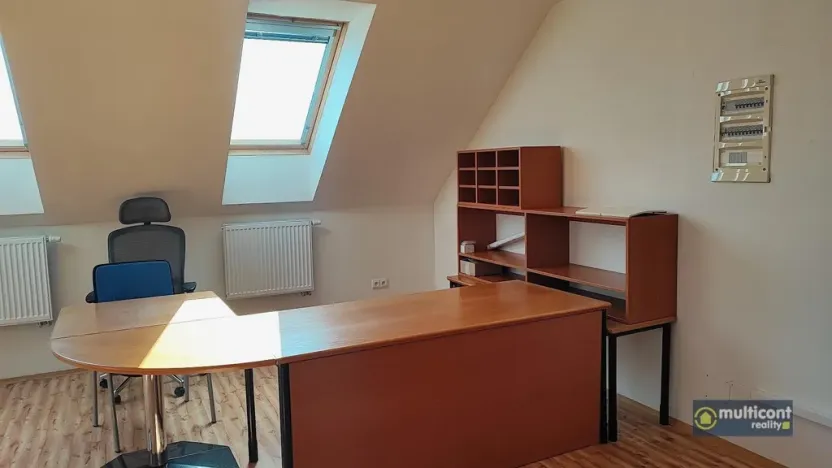 Pronájem kanceláře, Vyškov - Vyškov-Město, 9. května, 118 m2