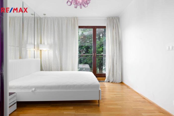 Prodej bytu 2+kk, Karlovy Vary, Libušina, 70 m2