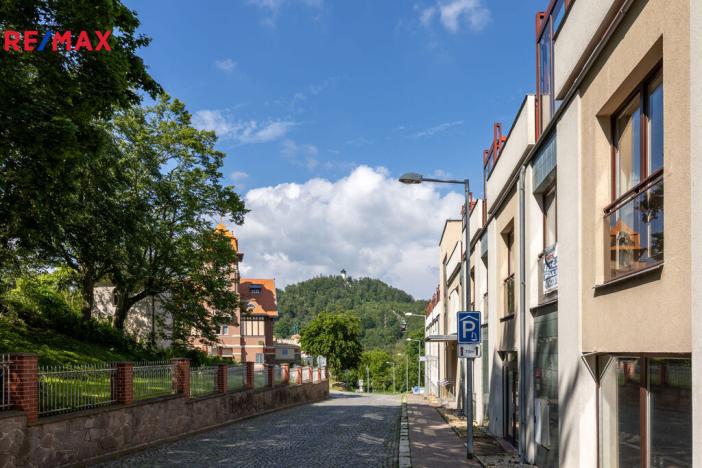 Prodej bytu 2+kk, Karlovy Vary, Libušina, 70 m2