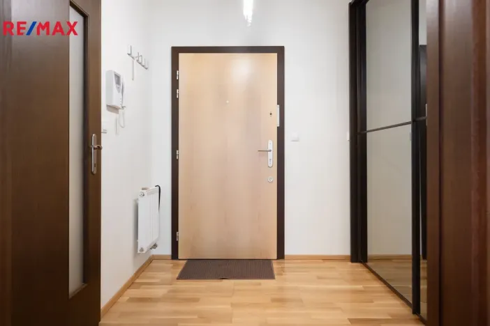 Prodej bytu 2+kk, Karlovy Vary, Libušina, 70 m2