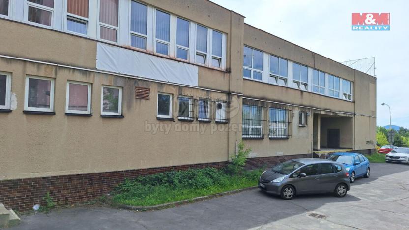 Pronájem obchodního prostoru, Česká Lípa, 28. října, 199 m2