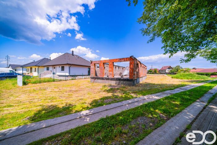 Prodej pozemku pro bydlení, Hlízov, 1320 m2