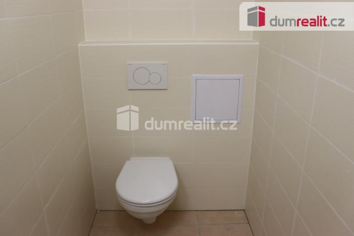 Pronájem obchodního prostoru, Břeclav, náměstí T. G. Masaryka, 94 m2