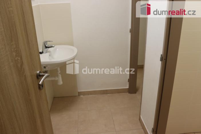 Pronájem obchodního prostoru, Břeclav, náměstí T. G. Masaryka, 94 m2