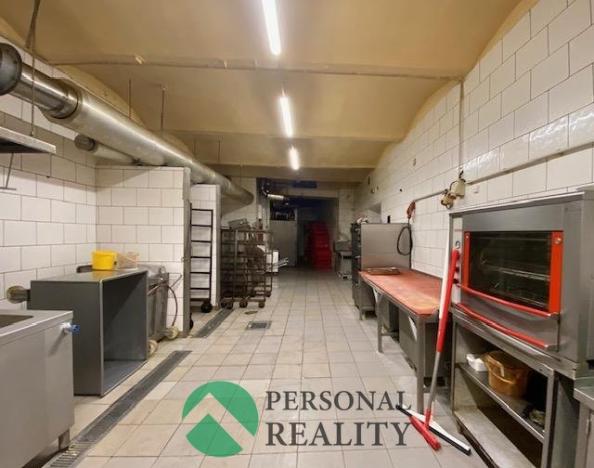 Pronájem obchodního prostoru, Praha - Strašnice, Starostrašnická, 550 m2