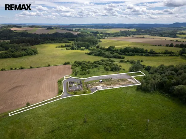 Prodej zemědělského objektu, Žlutice, 9153 m2