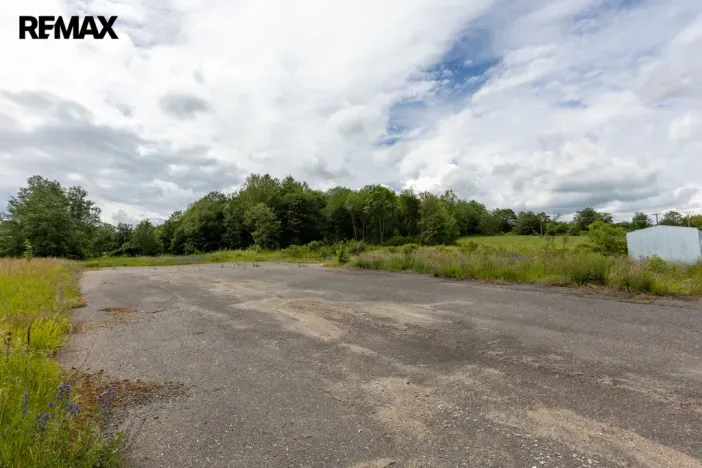 Prodej zemědělského objektu, Žlutice, 9153 m2