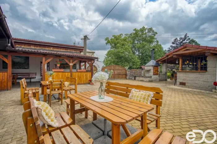 Prodej restaurace, Hradešín, 178 m2