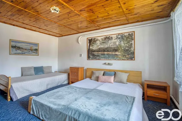 Prodej restaurace, Hradešín, 178 m2