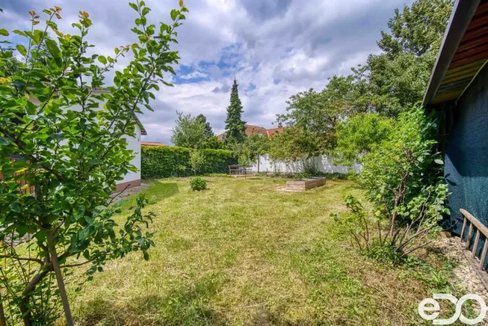 Prodej restaurace, Hradešín, 178 m2