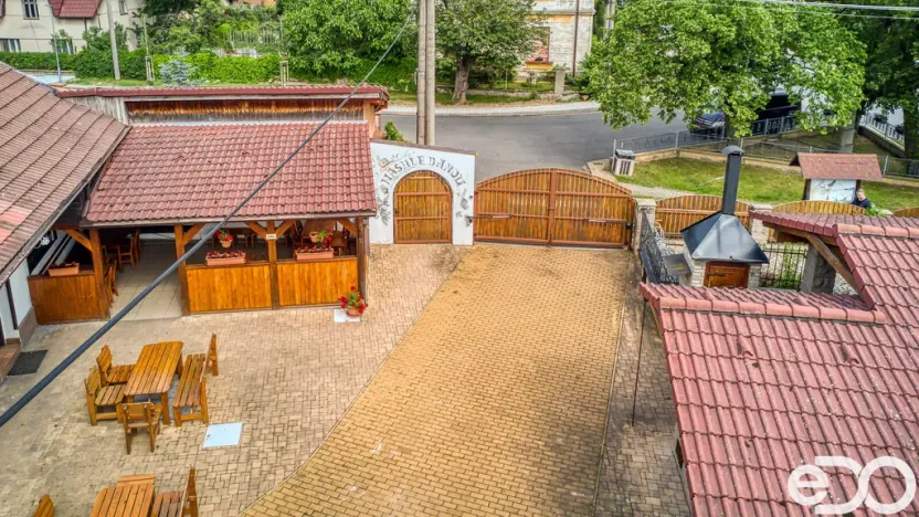 Prodej restaurace, Hradešín, 178 m2