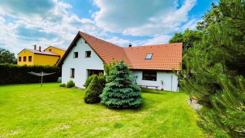 Prodej rodinného domu, Borotín - Libenice, 350 m2