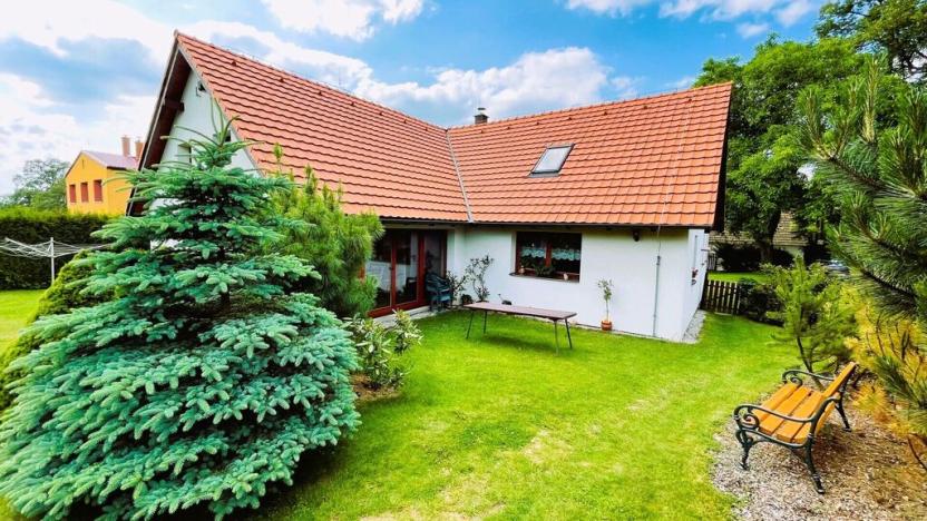 Prodej rodinného domu, Borotín - Libenice, 350 m2