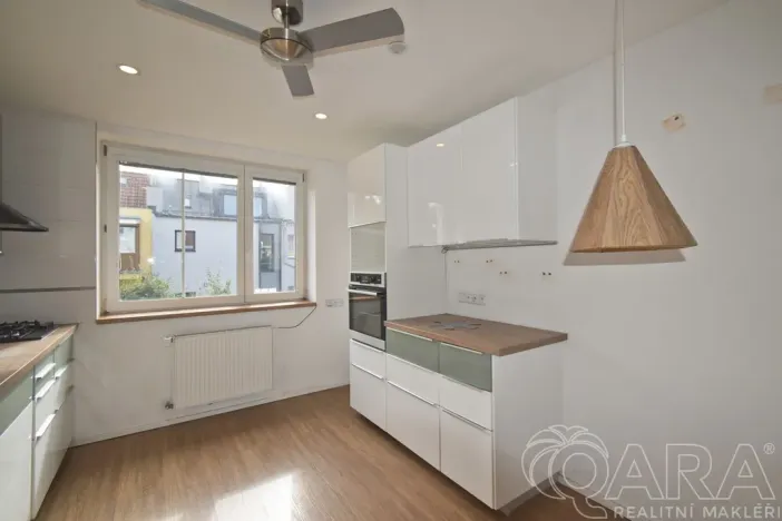 Prodej rodinného domu, Praha - Záběhlice, Kalinová, 284 m2