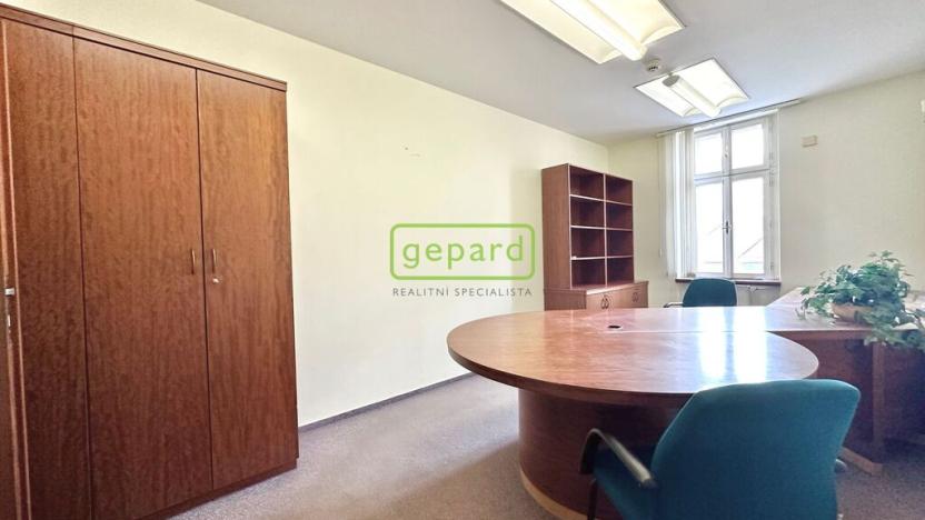 Prodej obchodního prostoru, Svitavy, náměstí Míru, 4666 m2