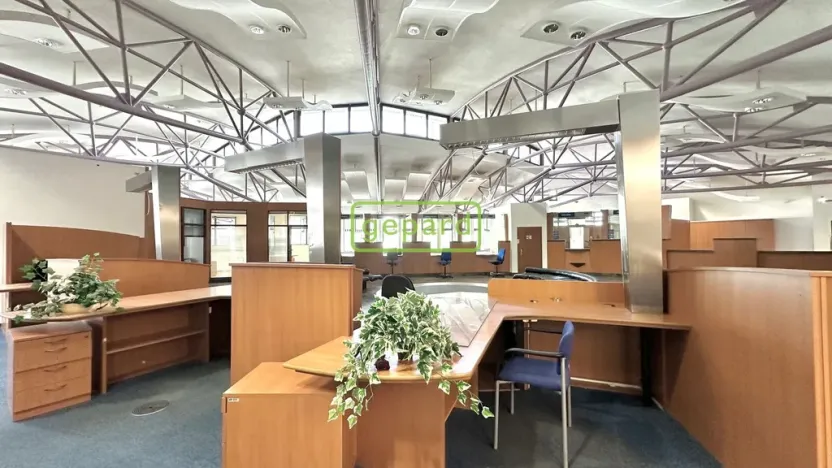 Prodej obchodního prostoru, Svitavy, náměstí Míru, 4666 m2