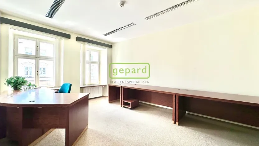 Prodej obchodního prostoru, Svitavy, náměstí Míru, 4666 m2