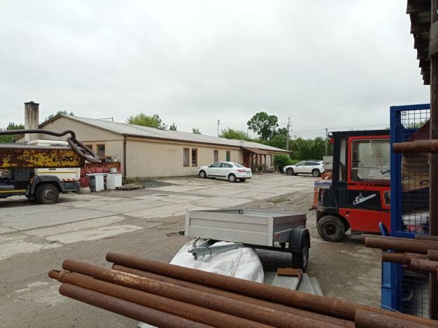 Prodej výrobních prostor, Mikulov, 4954 m2