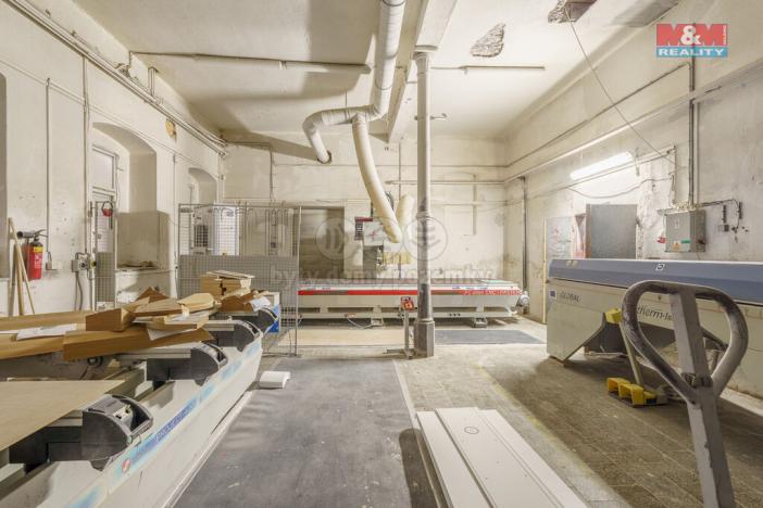 Prodej výrobních prostor, Karlovy Vary - Rybáře, Sokolovská, 2100 m2