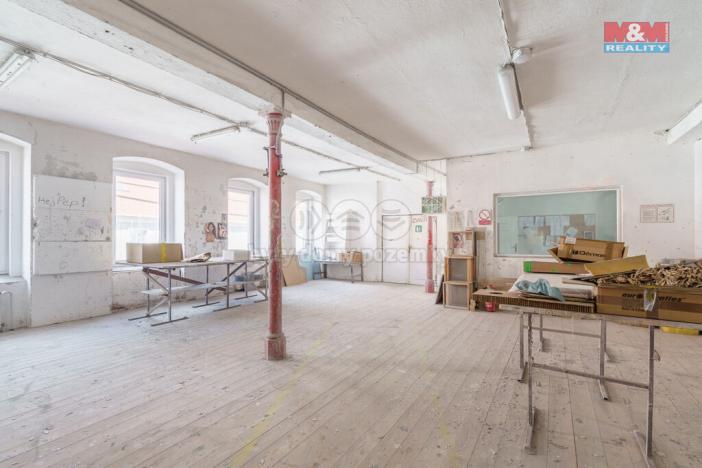 Prodej výrobních prostor, Karlovy Vary - Rybáře, Sokolovská, 2100 m2