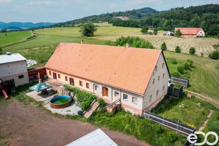 Prodej rodinného domu, Broumov - Rožmitál, 184 m2