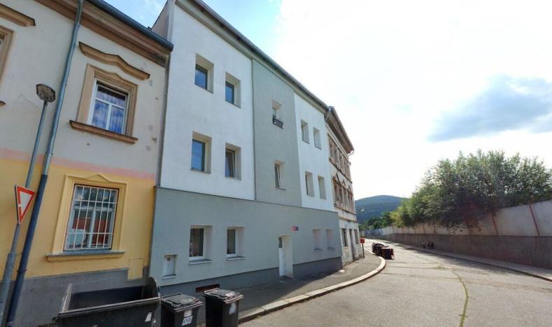 Pronájem bytu 1+kk, Ústí nad Labem - Krásné Březno, 1. máje, 23 m2