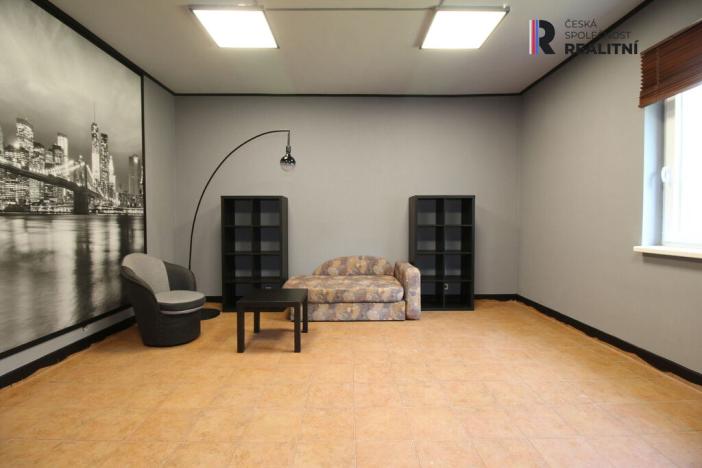 Prodej rodinného domu, Hlohovec, Lednická, 705 m2