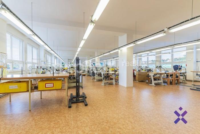 Prodej výrobních prostor, Uherský Brod, Vazová, 1990 m2