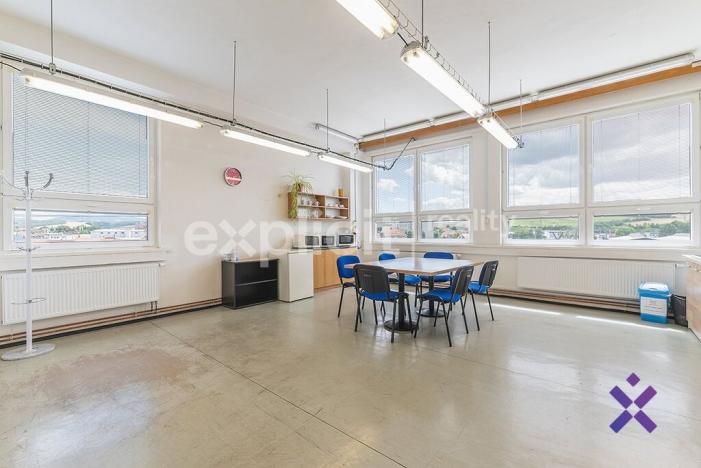 Prodej výrobních prostor, Uherský Brod, Vazová, 1990 m2