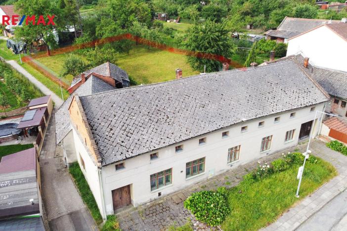Prodej pozemku pro bydlení, Charváty - Čertoryje, 1417 m2