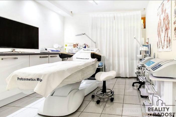 Prodej obchodního prostoru, Praha - Žižkov, Jeseniova, 107 m2