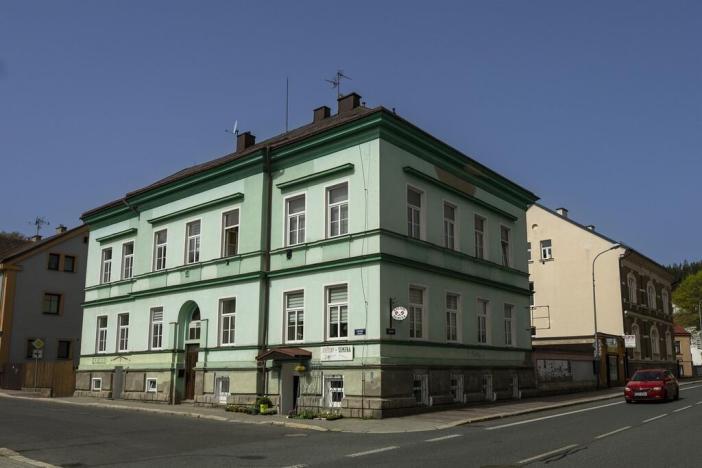 Prodej obchodního prostoru, Smržovka, Lidické náměstí, 105 m2