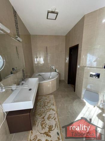 Prodej rodinného domu, Trnová, 327 m2