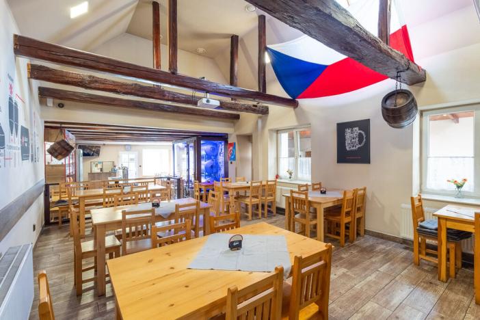 Prodej obchodního prostoru, Sadská, Tylova, 370 m2