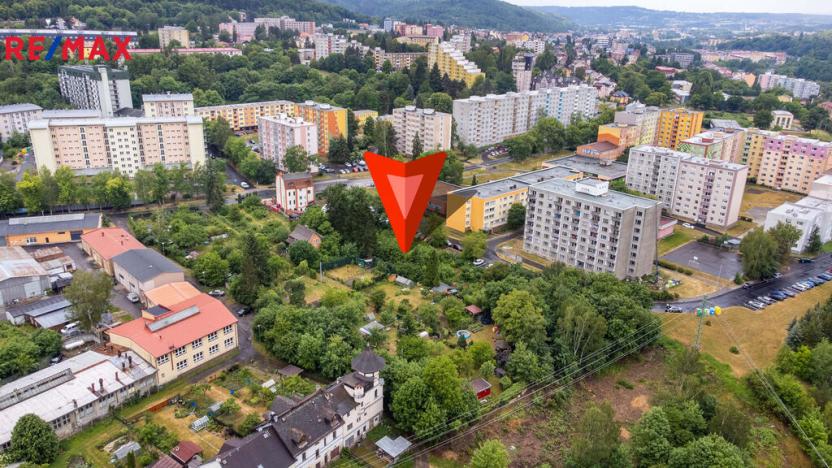Prodej pozemku pro bydlení, Karlovy Vary, 1700 m2