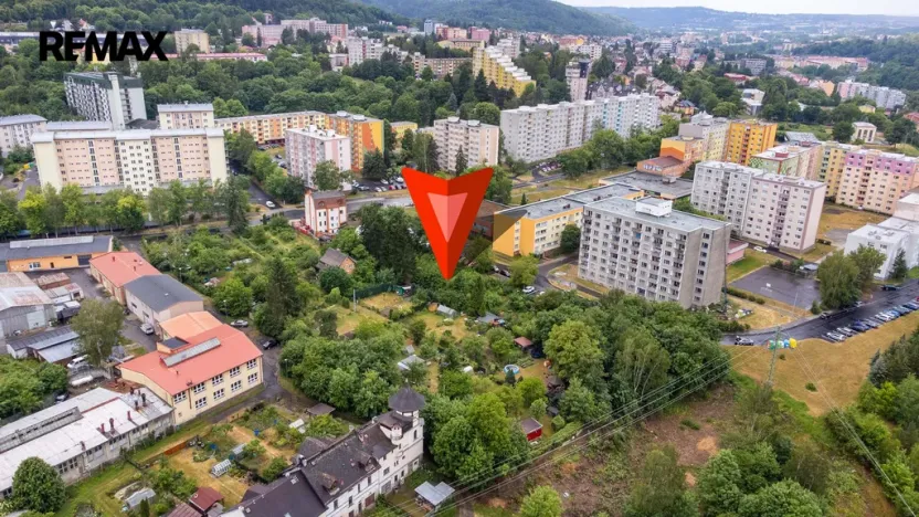 Prodej pozemku pro bydlení, Karlovy Vary, 1700 m2