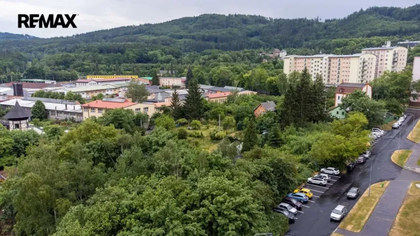 Prodej pozemku pro bydlení, Karlovy Vary, 1700 m2