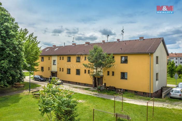 Prodej bytu 4+1, Milovice, Letecká, 57 m2