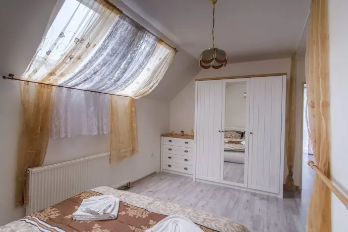 Prodej vícegeneračního domu, Úštěk - Úštěk-Českolipské Předměstí, Údolní, 440 m2