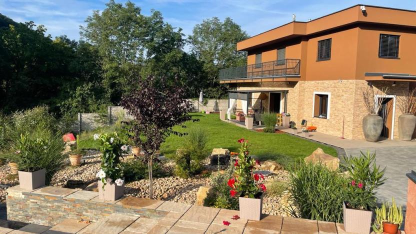 Prodej rodinného domu, Ústí nad Labem - Sebuzín, 370 m2